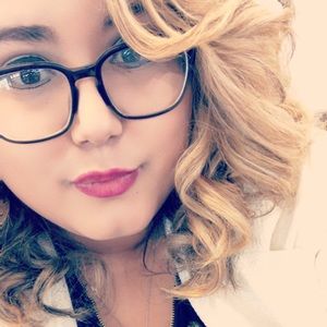 Meet your Posher, Brianna